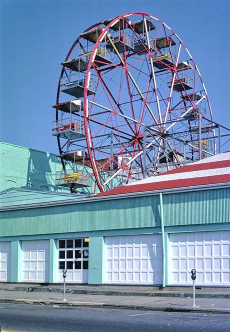 Palace Amusements .